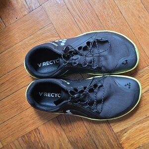 Vivo barefoot Primus trail all weather sz 10